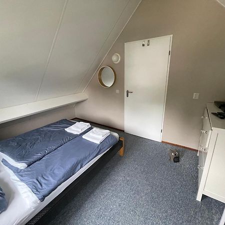 Freistehendes Ferienhaus Am See Naehe Roermond Heel Екстериор снимка
