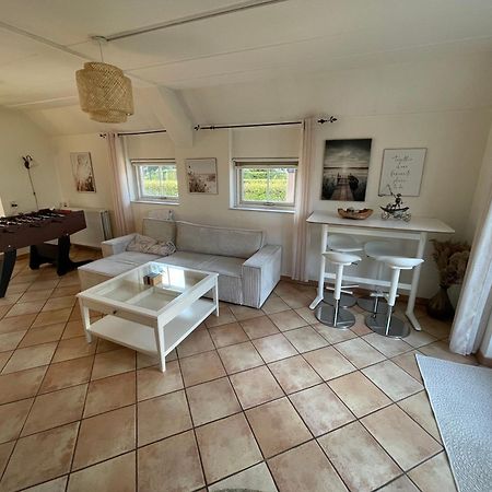 Freistehendes Ferienhaus Am See Naehe Roermond Heel Екстериор снимка