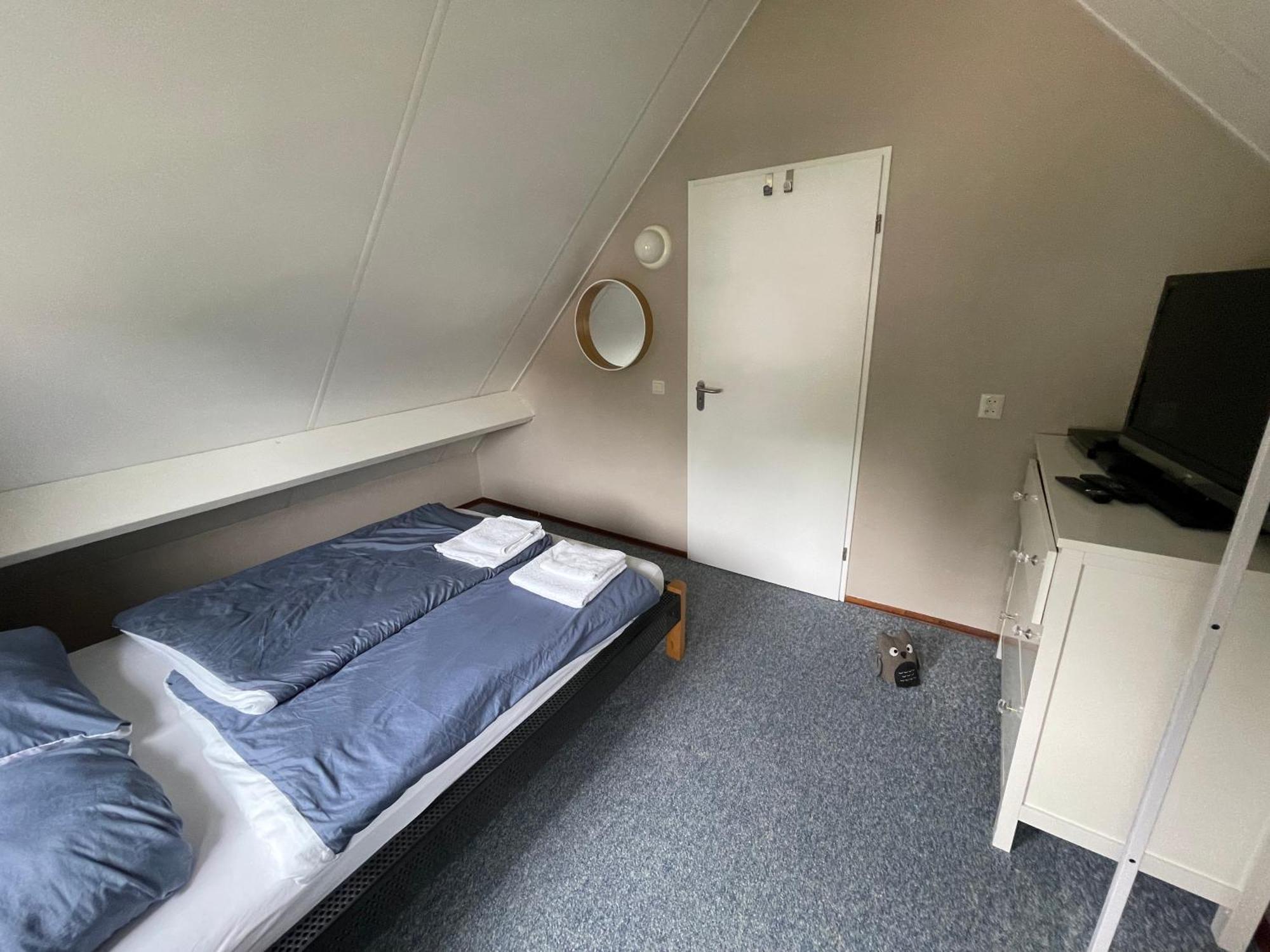 Freistehendes Ferienhaus Am See Naehe Roermond Heel Екстериор снимка