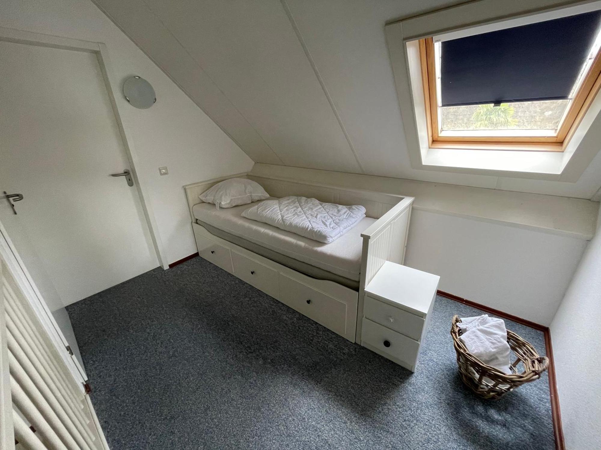 Freistehendes Ferienhaus Am See Naehe Roermond Heel Екстериор снимка